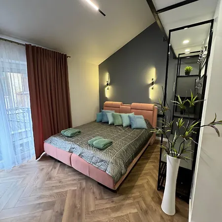 Kvartyra Mansarda * Leopoli