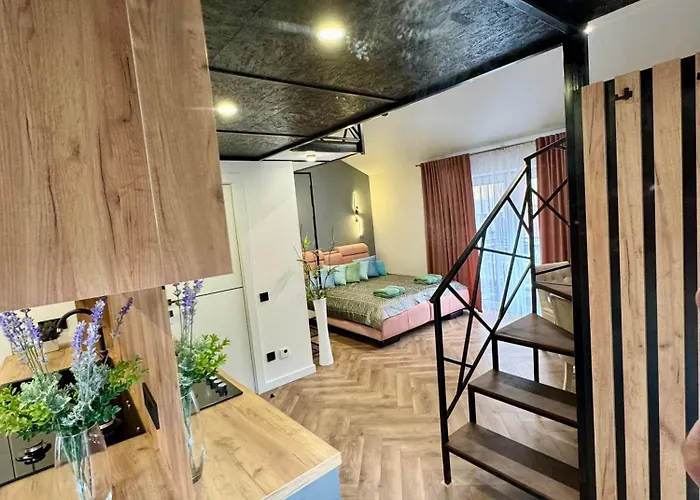 Kvartyra Mansarda Apartman
